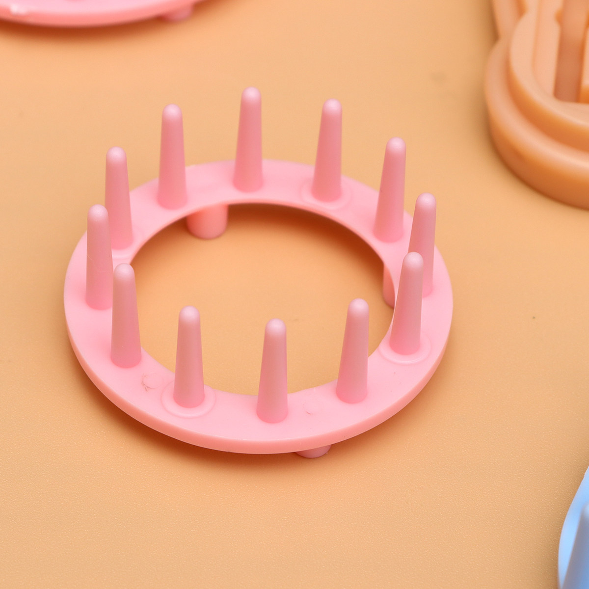 مجموعة واحدة لصنع كرات البوم ب - مراجعة Pom Pom Maker Tool وسعره